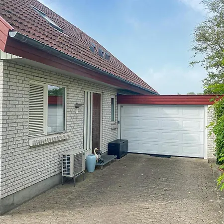 Ferienhaus 2 Bedroom Amazing In